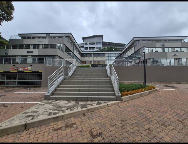 555M² OFFICE TO LET IN ILLOVO